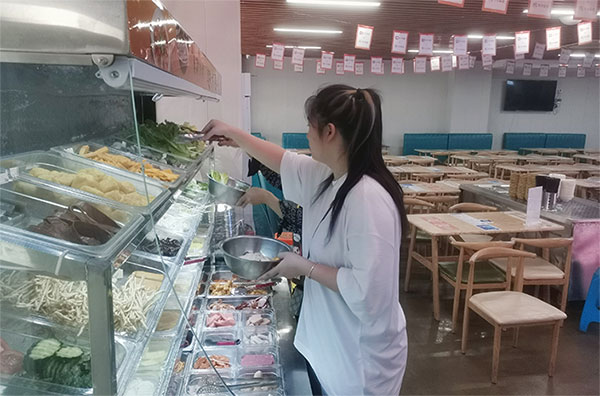 5月12日 成都孵化園蜀一蜀二冒菜店試營業